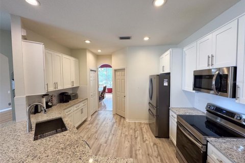 Casa en venta en Tarpon Springs, Florida, 4 dormitorios, 212.93 m2 № 1681662 - foto 18
