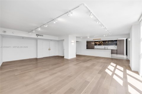 Copropriété à louer à Miami Beach, Floride: 3 chambres, 221.85 m2 № 2168154 - photo 16