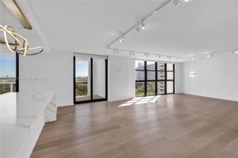 Copropriété à louer à Miami Beach, Floride: 3 chambres, 221.85 m2 № 2168154 - photo 7