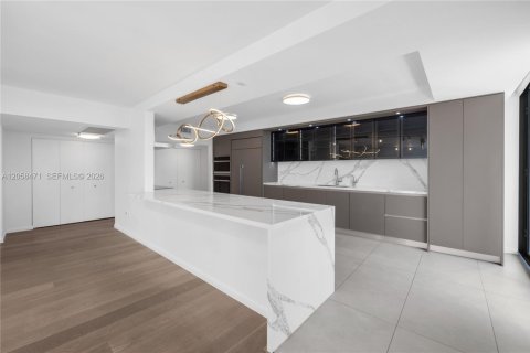 Copropriété à louer à Miami Beach, Floride: 3 chambres, 221.85 m2 № 2168154 - photo 11