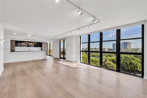Copropriété à louer à Miami Beach, Floride: 3 chambres, 221.85 m2 № 2168154 - photo 5