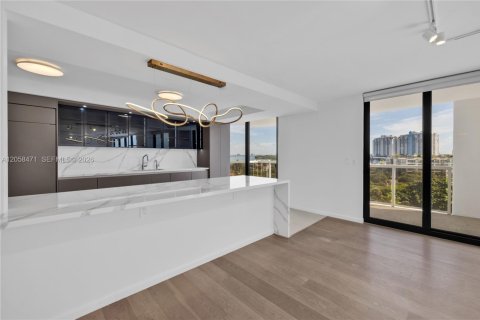 Copropriété à louer à Miami Beach, Floride: 3 chambres, 221.85 m2 № 2168154 - photo 9
