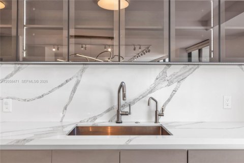 Copropriété à louer à Miami Beach, Floride: 3 chambres, 221.85 m2 № 2168154 - photo 14