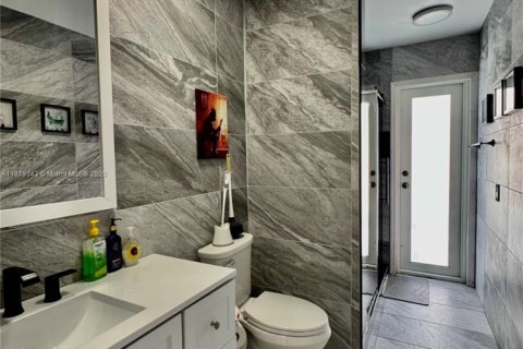 Casa en venta en Homestead, Florida, 3 dormitorios, 148.46 m2 № 1981310 - foto 12