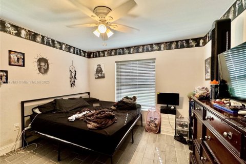 Casa en venta en Homestead, Florida, 3 dormitorios, 148.46 m2 № 1981310 - foto 14