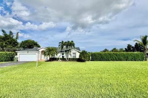 Casa en venta en Homestead, Florida, 3 dormitorios, 148.46 m2 № 1981310 - foto 3
