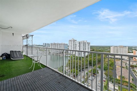 Купить кондоминиум в Авентура, Флорида 2 спальни, 154.78м2, № 2027524 - фото 25