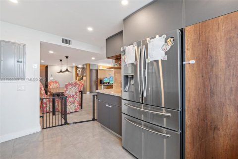 Купить кондоминиум в Авентура, Флорида 2 спальни, 154.78м2, № 2027524 - фото 10