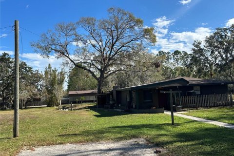 House in New Port Richey, Florida 3 bedrooms, 295.62 sq.m. № 1540363 - photo 8