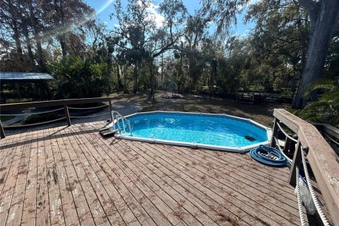 House in New Port Richey, Florida 3 bedrooms, 295.62 sq.m. № 1540363 - photo 17