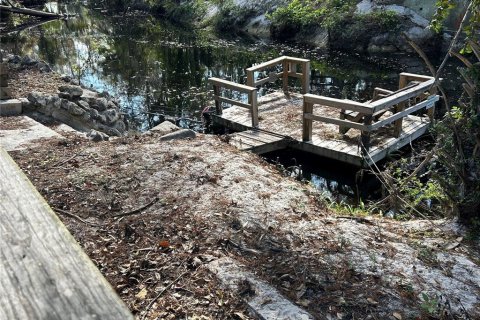 House in New Port Richey, Florida 3 bedrooms, 295.62 sq.m. № 1540363 - photo 25