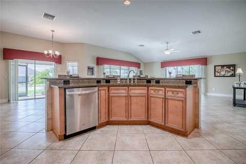 Casa en venta en The Villages, Florida, 3 dormitorios, 186.36 m2 № 1866802 - foto 17