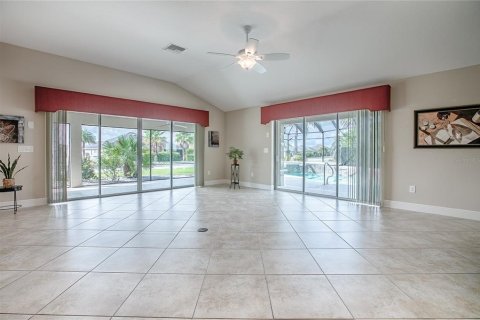 Casa en venta en The Villages, Florida, 3 dormitorios, 186.36 m2 № 1866802 - foto 6