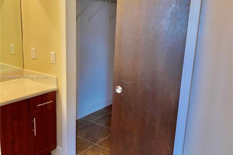 Adosado en alquiler en Hialeah Gardens, Florida, 4 dormitorios, 145.67 m2 № 2025420 - foto 19