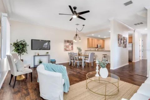 Townhouse in New Port Richey, Florida 3 bedrooms, 163.04 sq.m. № 1907880 - photo 5