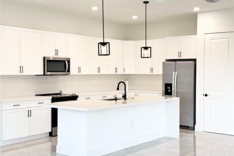 Снять в аренду виллу или дом в Аве Мария, Флорида 4 спальни, № 1989857 - фото 5