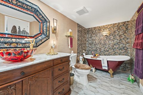 Condo in West Palm Beach, Florida, 3 bedrooms  № 2429964 - photo 11