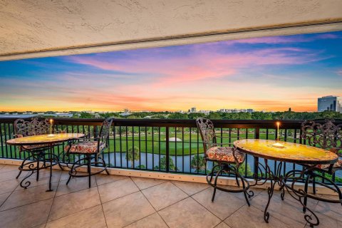 Condo in West Palm Beach, Florida, 3 bedrooms  № 2429964