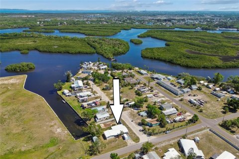 Villa ou maison à Ruskin, Floride 3 chambres, 136.66 m2 № 2148417