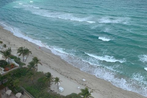 Copropriété à louer à Hallandale Beach, Floride: 2 chambres, 92.9 m2 № 1806218 - photo 6