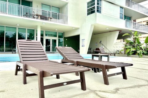 Copropriété à vendre à Bay Harbor Islands, Floride: 1 chambre, 90.58 m2 № 1982800 - photo 16