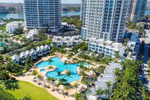 Touwnhouse à louer à Miami Beach, Floride: 4 chambres, 229.47 m2 № 2152983 - photo 29