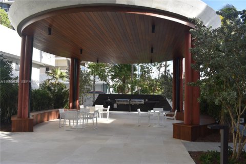 Снять в аренду кондоминиум в Майами-Бич, Флорида 1 спальня, 75.07м2, № 2023624 - фото 23