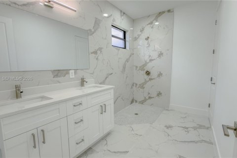 House in Fort Myers, Florida 3 bedrooms № 2241726 - photo 20