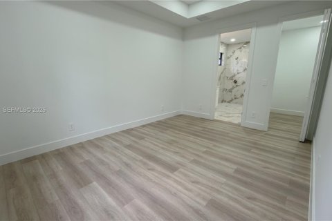 House in Fort Myers, Florida 3 bedrooms № 2241726 - photo 10
