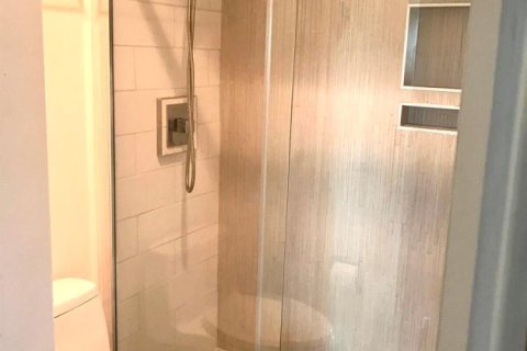 Купить кондоминиум в Лодердейл-бай-те-Си, Флорида 3 комнаты, 59.55м2, № 2084122 - фото 27