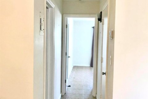 Купить кондоминиум в Лодердейл-бай-те-Си, Флорида 3 комнаты, 59.55м2, № 2084122 - фото 23