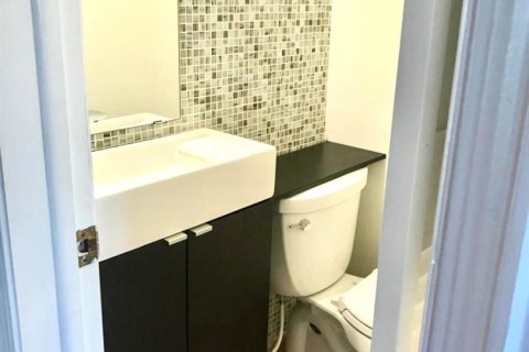 Купить кондоминиум в Лодердейл-бай-те-Си, Флорида 3 комнаты, 59.55м2, № 2084122 - фото 22