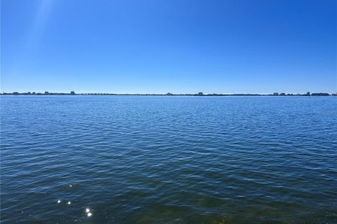 Condo in Gulfport, Florida, 3 bedrooms  № 1528107 - photo 2