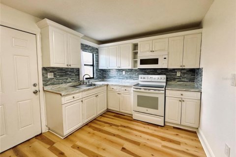 Apartamento en alquiler en Auburndale, Florida, 2 dormitorios, 65.03 m2 № 1903236 - foto 5