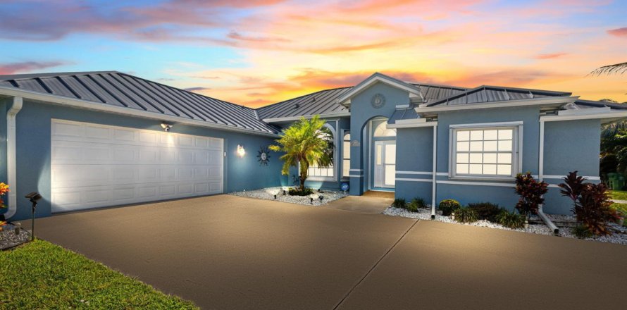 Casa en Port St. Lucie, Florida 4 dormitorios, 206.61 m2 № 2386821