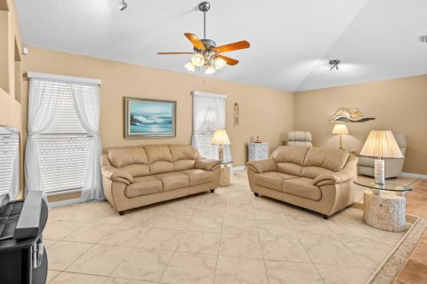 Casa en venta en Port St. Lucie, Florida, 4 dormitorios, 206.61 m2 № 2386821 - foto 12