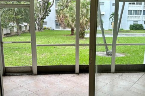 Снять в аренду кондоминиум в Халландейл-Бич, Флорида 2 спальни, 101.45м2, № 1898269 - фото 20