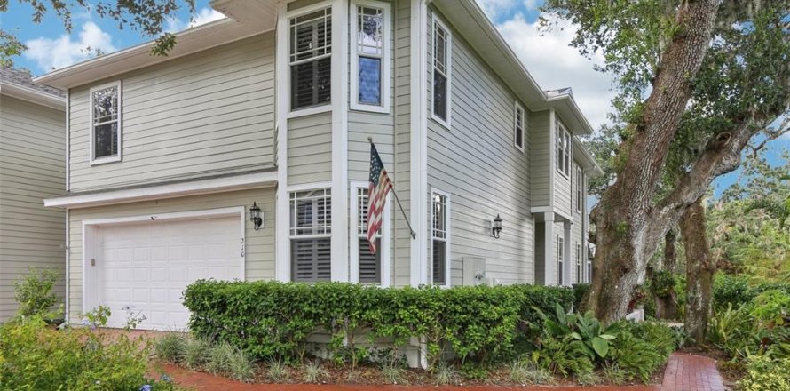 Adosado en Brandon, Florida 4 dormitorios, 260.68 m2 № 1905487
