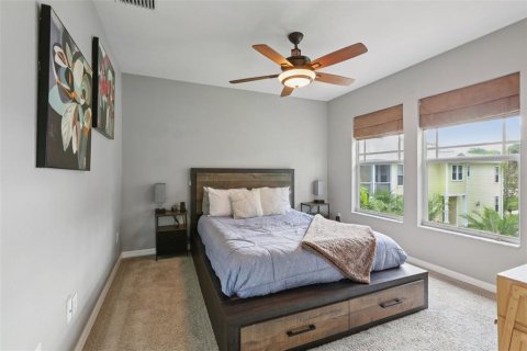 Adosado en venta en Brandon, Florida, 4 dormitorios, 260.68 m2 № 1905487 - foto 28