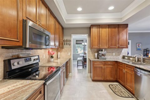 Adosado en venta en Brandon, Florida, 4 dormitorios, 260.68 m2 № 1905487 - foto 15