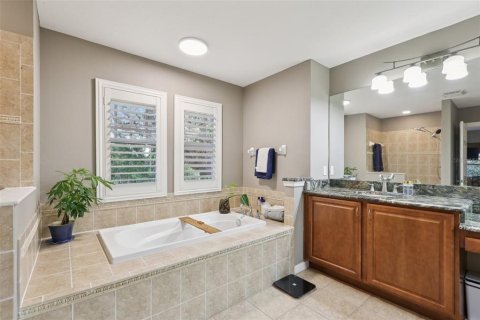 Adosado en venta en Brandon, Florida, 4 dormitorios, 260.68 m2 № 1905487 - foto 24