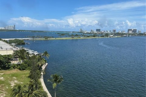 Купить кондоминиум в Норт-Майами, Флорида 2 спальни, 108.23м2, № 1938952 - фото 29