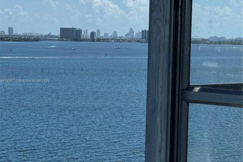 Купить кондоминиум в Норт-Майами, Флорида 2 спальни, 108.23м2, № 1938952 - фото 27