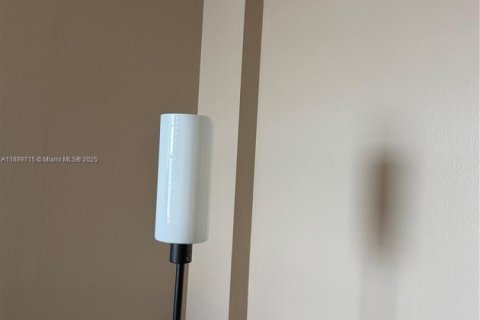 Купить кондоминиум в Норт-Майами, Флорида 2 спальни, 108.23м2, № 1938952 - фото 7