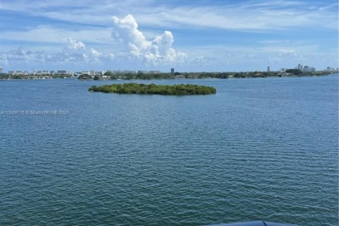 Купить кондоминиум в Норт-Майами, Флорида 2 спальни, 108.23м2, № 1938952 - фото 10