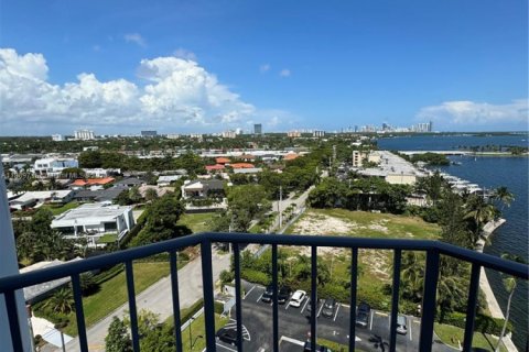 Купить кондоминиум в Норт-Майами, Флорида 2 спальни, 108.23м2, № 1938952 - фото 14