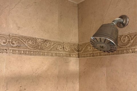 Купить кондоминиум в Норт-Майами, Флорида 2 спальни, 108.23м2, № 1938952 - фото 6