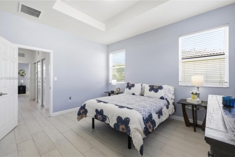Adosado en venta en Cutler Bay, Florida, 2 dormitorios, 135.45 m2 № 2154261 - foto 19