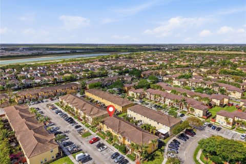 Adosado en venta en Cutler Bay, Florida, 2 dormitorios, 135.45 m2 № 2154261 - foto 8