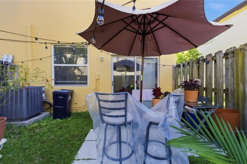 Adosado en venta en Cutler Bay, Florida, 2 dormitorios, 135.45 m2 № 2154261 - foto 26